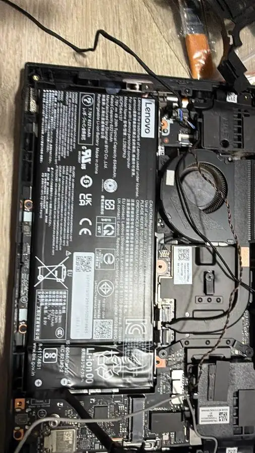 Microsoldadura y reballing de placa madre a nivel de chip